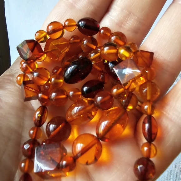 Amber beads necklace orange brown strand - Picture 14 of 15